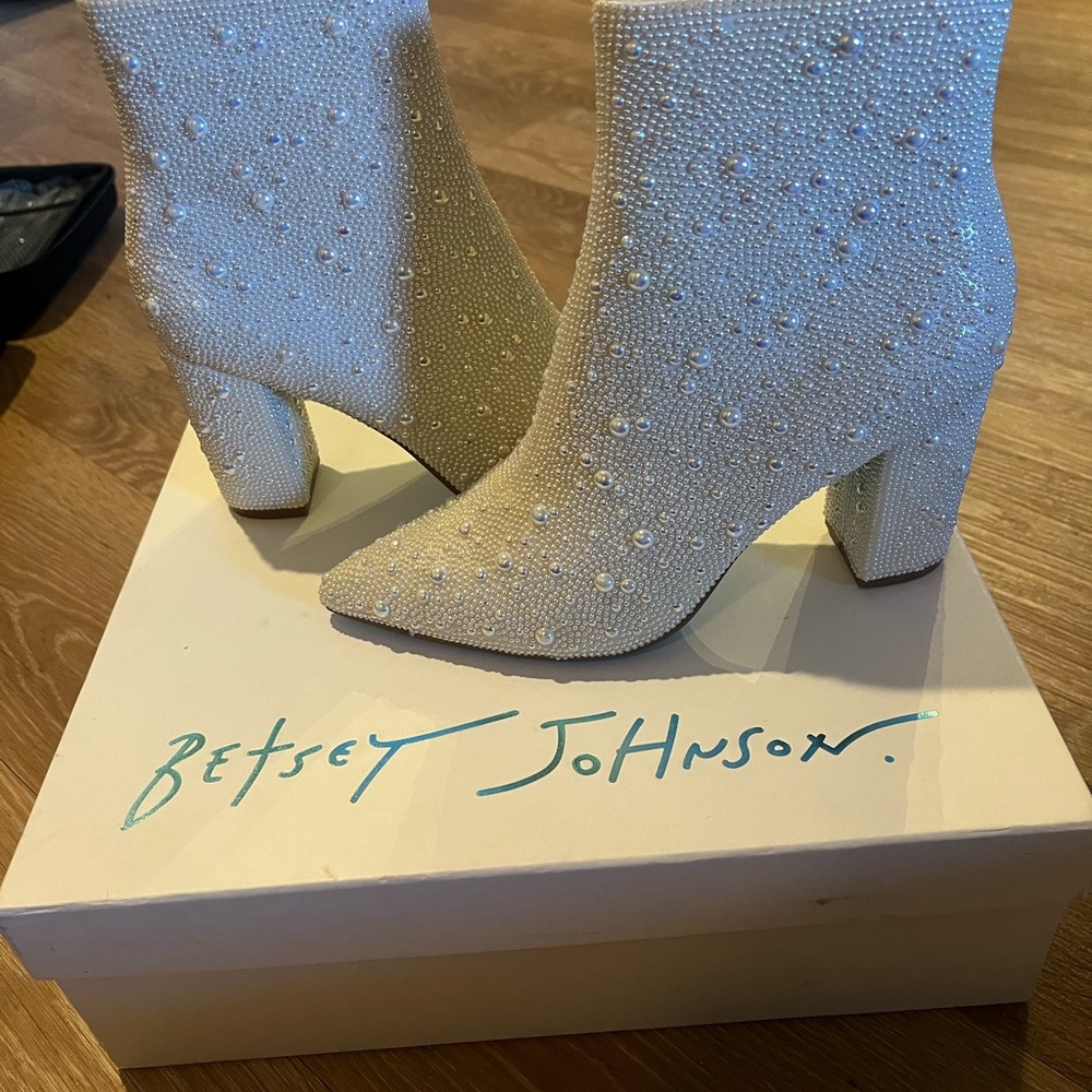 Betsey Johnson Pearl-Studded Cream Heeled Boots